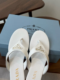 26S Leather Thong Sandals