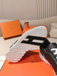 26S Bouncing Sneakers