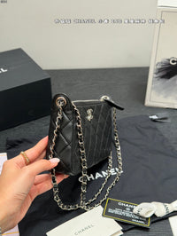 25B Pouch Bag