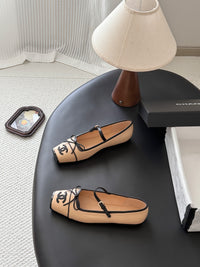 26C Mary Janes