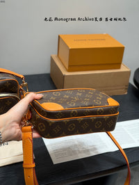 Nil Camera Bag