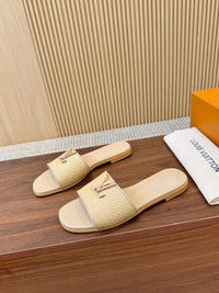 Capri Flat Mules