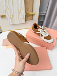 Gymnasium Sneakers