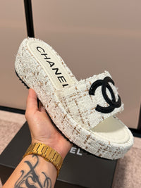 26K Platform Slides