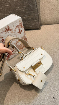 Columbus Street Chic Bag