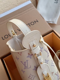 All In BB Bucket Bag
