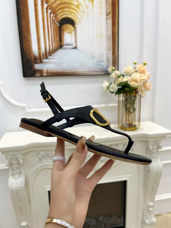 Garavani VLogo Signature Thong Sandals