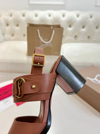 Her in Roma Block Sandals