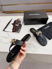 Bow Thong Sandals