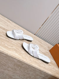 Isola Flat Mules