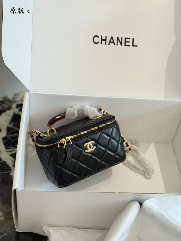 Top Handle Vanity Case