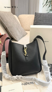 Le 5 À 7 Hobo Bag