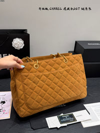 Grand Shopping Tote