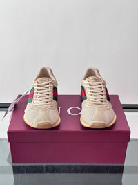 Tempo Sneakers