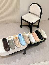 Knight Runner Sneakers