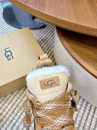 Lowmel Sneakers