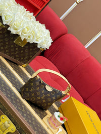 Hills Pochette Bag