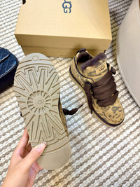 Lowmel Sneakers