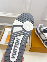 Logo Trainers Grey