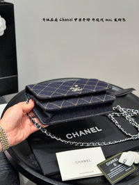 Wallet on Chain Dark Blue Denim