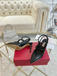 Garavani Rockstud Leather Pumps 10cm