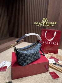 Lady Lunetta Small Shoulder Bag