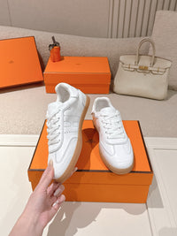Boomerang Sneakers