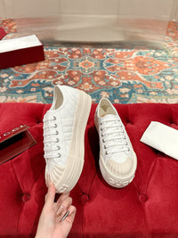Low Top Sneakers