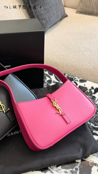 Le 5 à 7 Hobo Bag