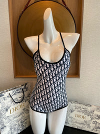 Logo One Piece Set