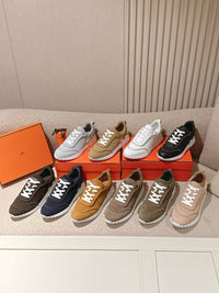 26S Bouncing Sneakers