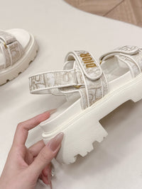 Dioract Platform Sandals