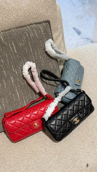 26S Flap Shoulder Bag