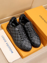 Low Top Sneakers
