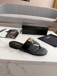Bow Thong Sandals