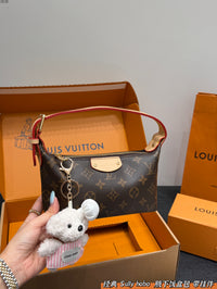 Hills Pochette Bag