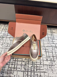 Nantucket Walk Sneakers
