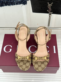 Donna Wedge Sandals