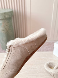 26S Shearling Knight Runner Mules