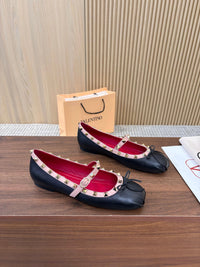 Garavani Mary Jane Rockstud Ballerinas