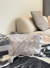 Loop One-Tone Shoulder Bag