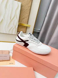 Gymnasium Sneakers