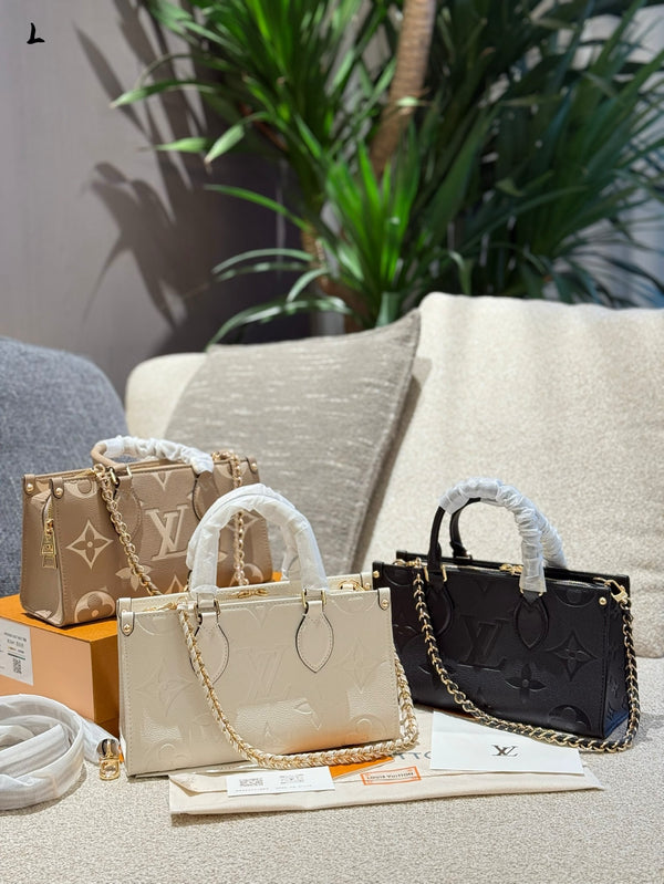 OnTheGo East West Bag