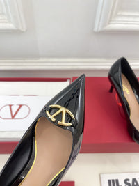 Garavani VLogo Patent Leather Pumps 6cm