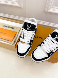 Logo Trainers