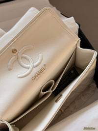 Classic Flap Bag Lambskin