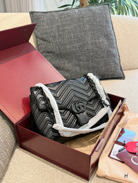 Marmont Shoulder Bag