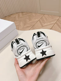Wmns Chrono Sneakers