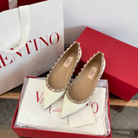 Garavani Rockstud Ballet Flats