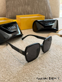 3041 Square Sunglasses